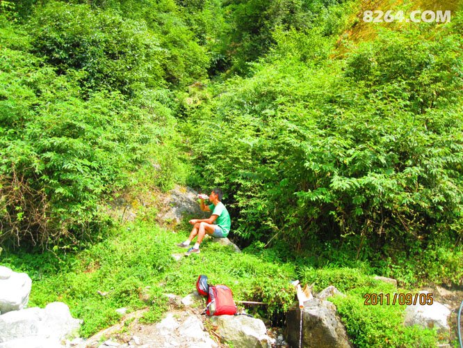 2011_09_01四只鞋,四条江,不爱后货架(2700张