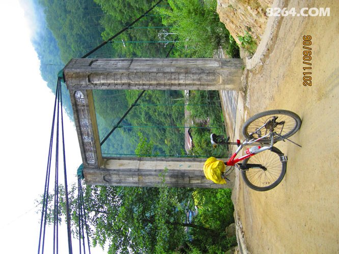 2011_09_01四只鞋,四条江,不爱后货架(2700张