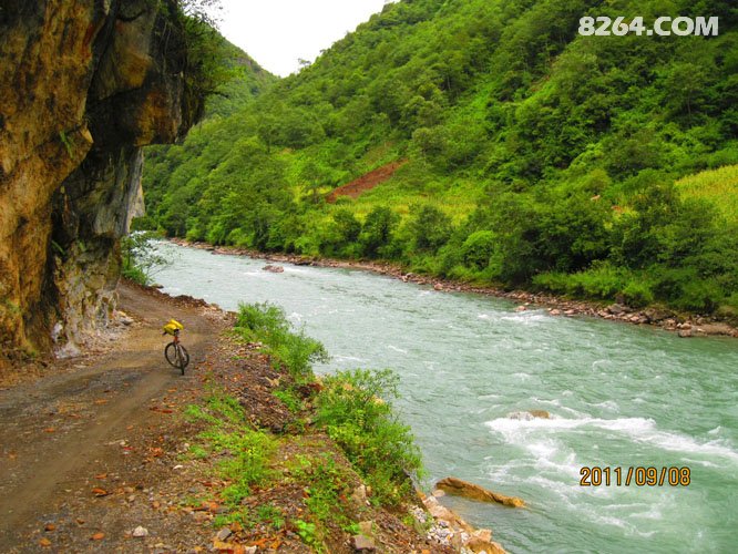 2011_09_01四只鞋,四条江,不爱后货架(2700张