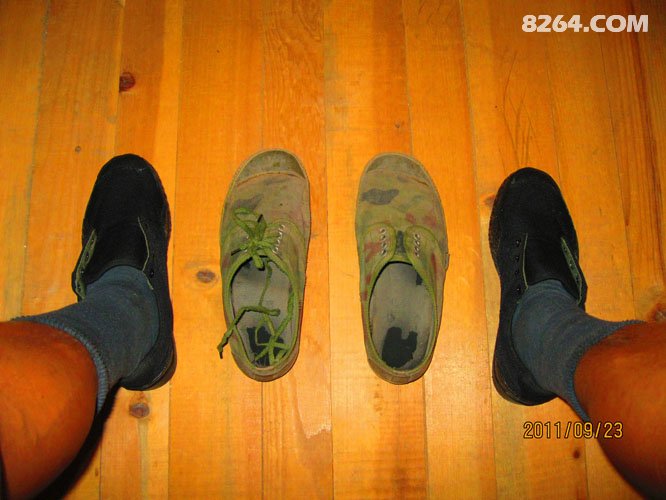 2011_09_01四只鞋,四条江,不爱后货架(2700张