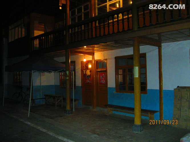 2011_09_01四只鞋,四条江,不爱后货架(2700张