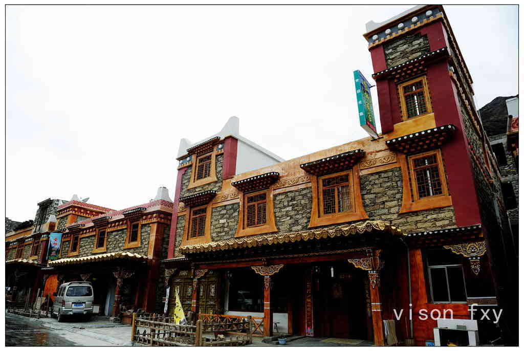 天堂与<em>地狱</em>之间的风景--四<em>姑娘</em>山<em>穿越记</em> - 第1页