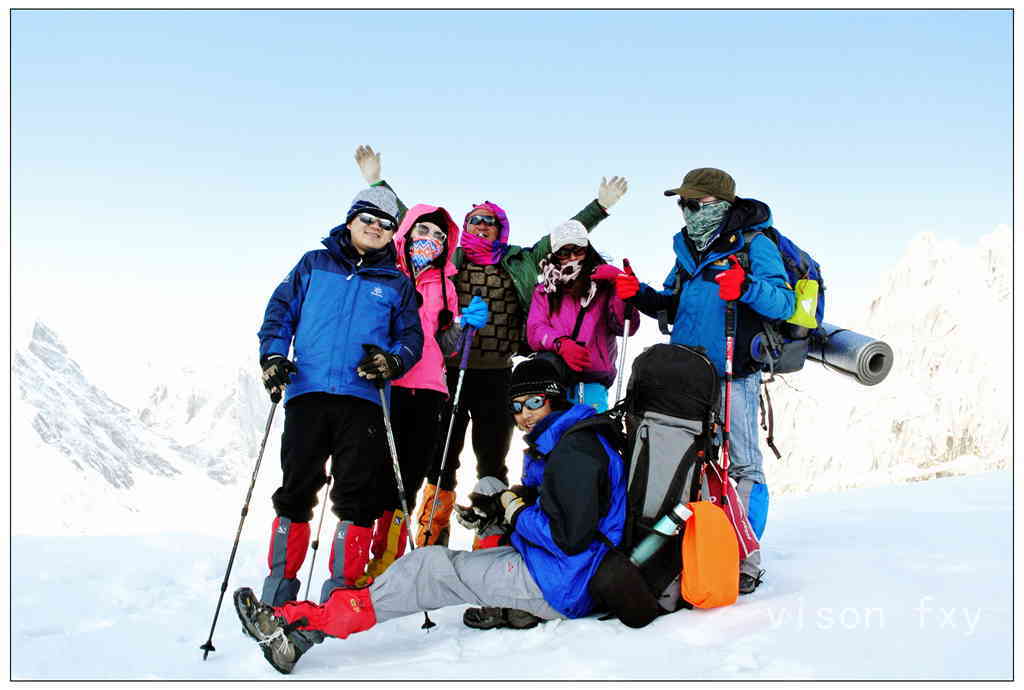 天堂与<em>地狱</em>之间的风景--四<em>姑娘</em>山<em>穿越记</em> - 第1页