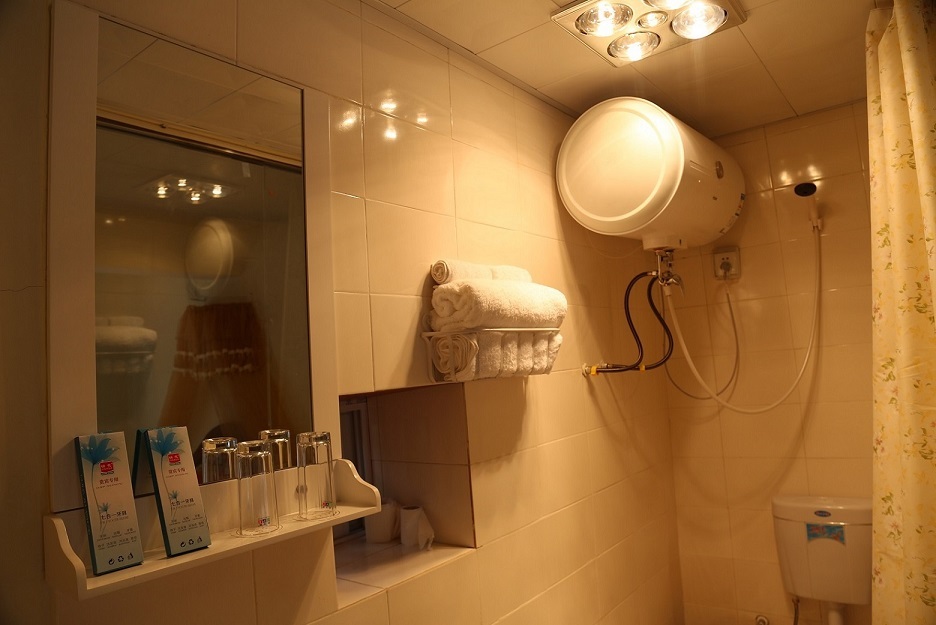 新都桥枫林晚客栈在贡嘎观景台下恭候你--川藏