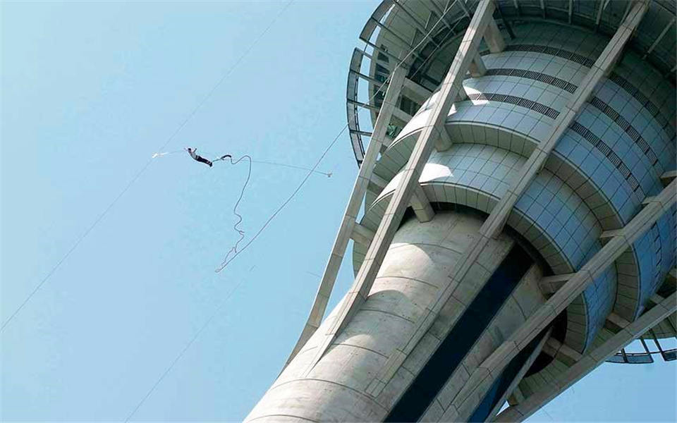 澳门塔233米最高商业蹦极,玩的是心跳。 - 第1