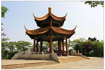 骆行舜耕山老佛洞 - 因心一牛的相册