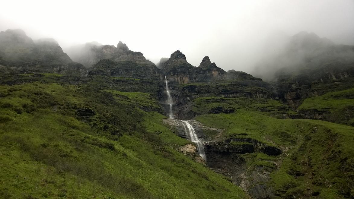 骑龙勇士招募令--四姑娘山龙眼徒步穿越活动