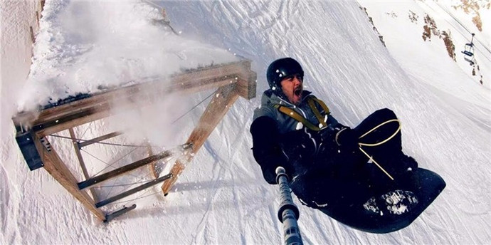 �������˶���˫�廬ѩ�ļ����������ֲ�����