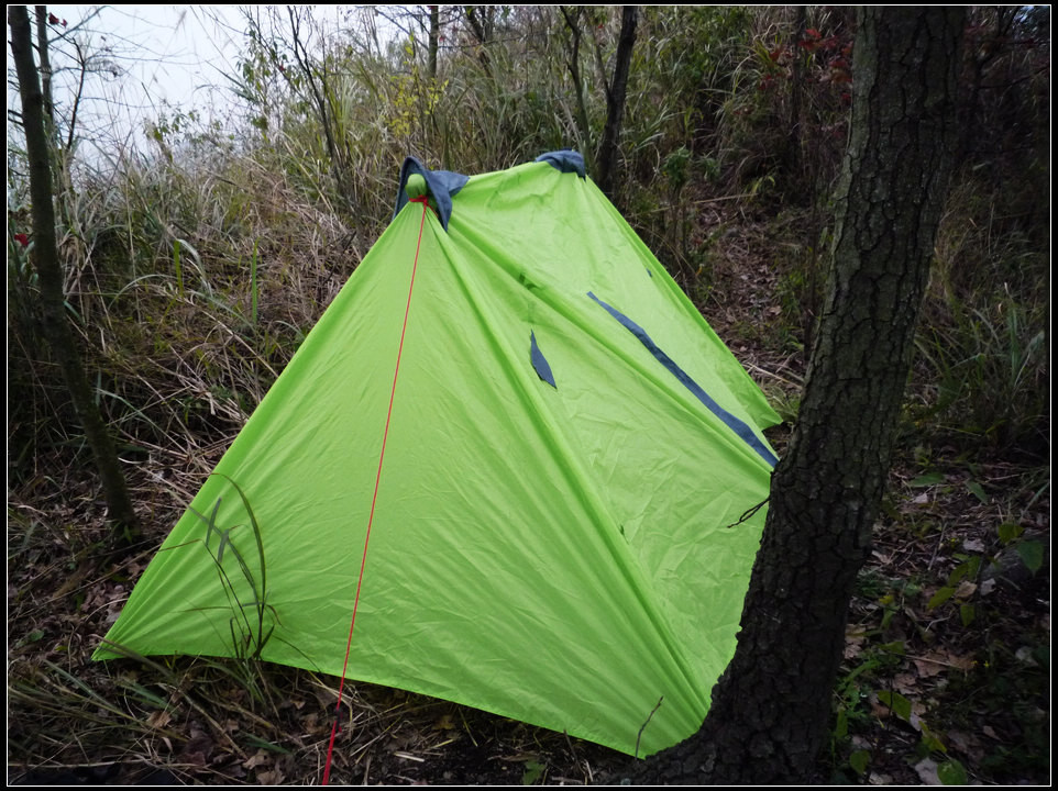 普通帐篷外帐+登山杖搭起的帐篷 - 文章阅读版