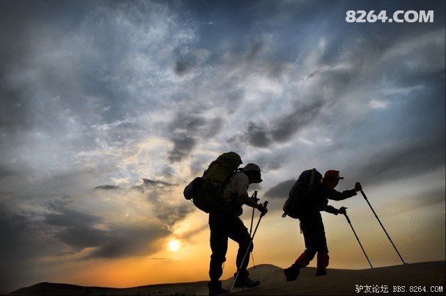 甘肃腾格里沙漠徒步穿 民勤--武威