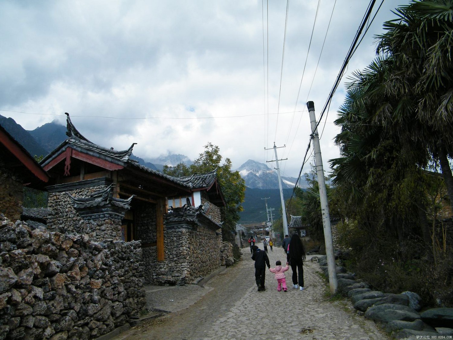 朝拜稻城三神山、梅里雪山(亚丁、雨崩、尼龙