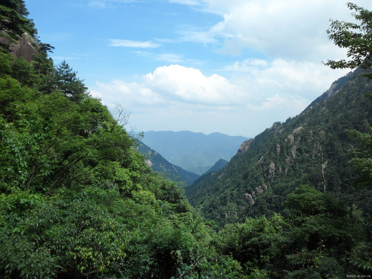 三十功名尘与土,八千里路云和月(无疾而终) - 镇