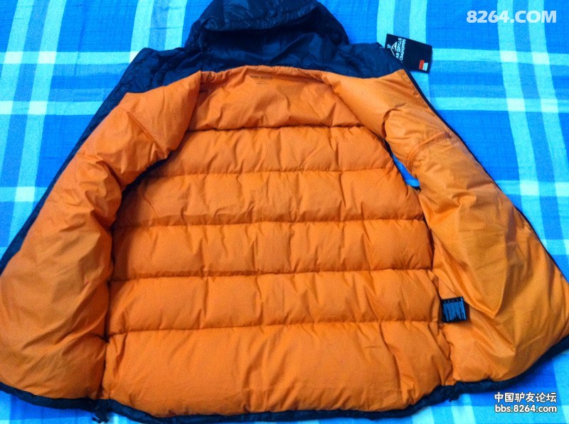 自刀 500包邮!贝尔系列<em>戴帽羽绒马甲</em> 很精神的