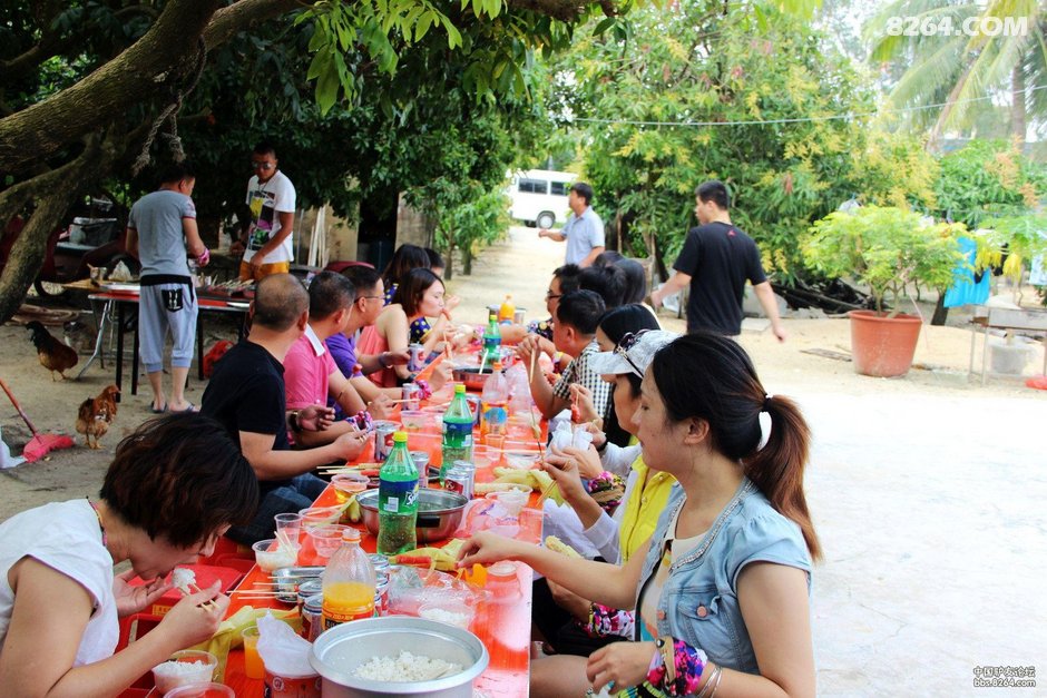 三亚清水湾游艇吹海风,一片海蓝蓝