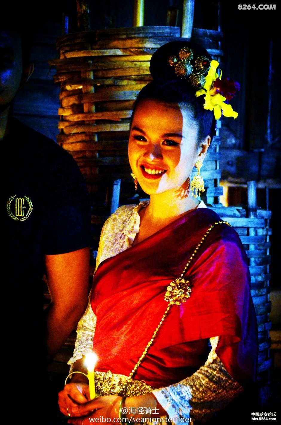 更新印度纪录片!骑摩托车载着爱人去非洲追逐