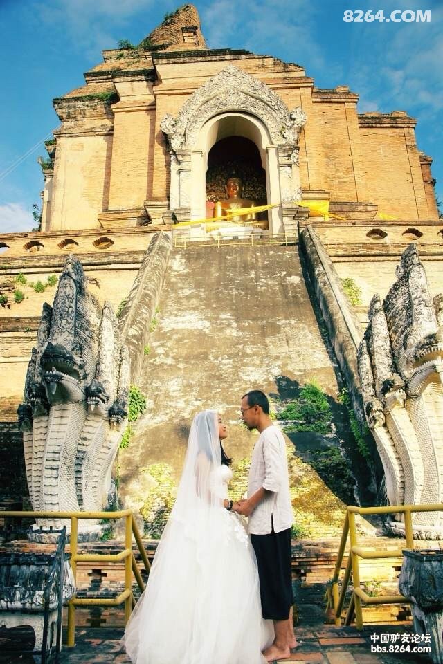 更新印度纪录片!骑摩托车载着爱人去非洲追逐