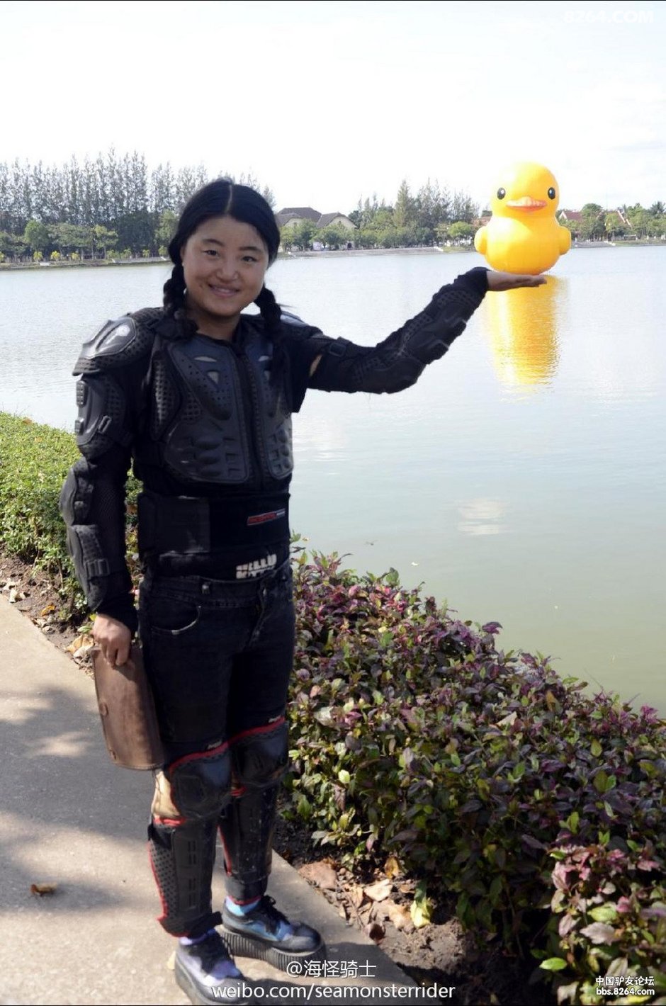 更新印度纪录片!骑摩托车载着爱人去非洲追逐