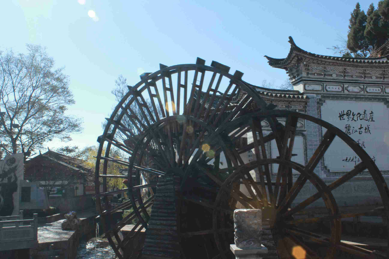 一个人的孤芳自赏旅行---丽江、梅里雨崩、、尼