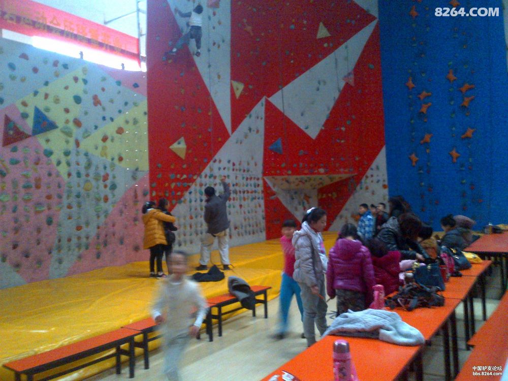 青岛岩舞者攀岩运动会所介绍 - 攀岩|探洞|绳降