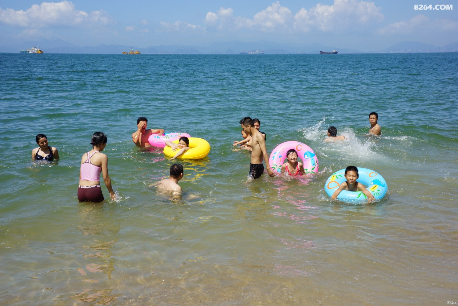 深圳观海湾沙滩的Beach Bar风格,游泳,露营[深