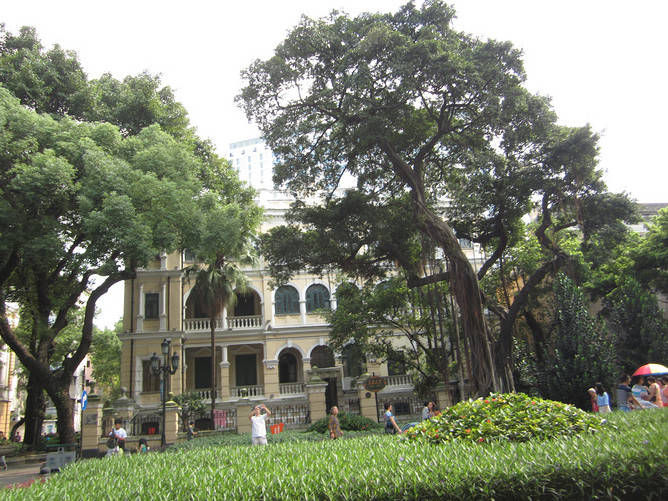 送孩子去广州,白云山、厦门鼓浪屿、福建土楼