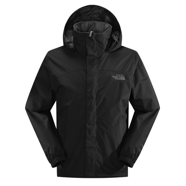 想买一件冲锋衣,纠结于北面和大螺母之间,求高