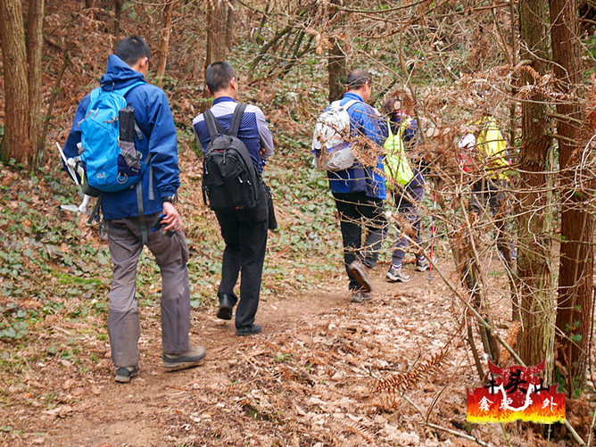 无人机首航江南九寨沟,烟花火初放武义牛头山