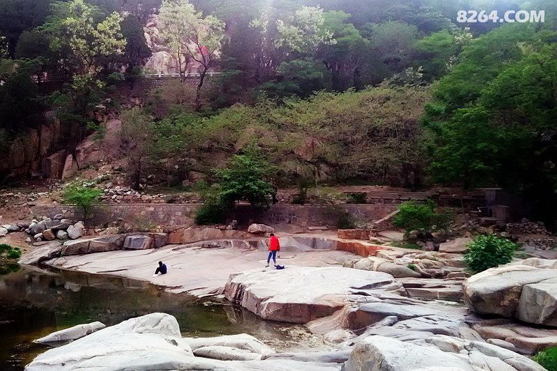 泰山脚下景色奇 天外红门皆可攀--自驾泰山登临