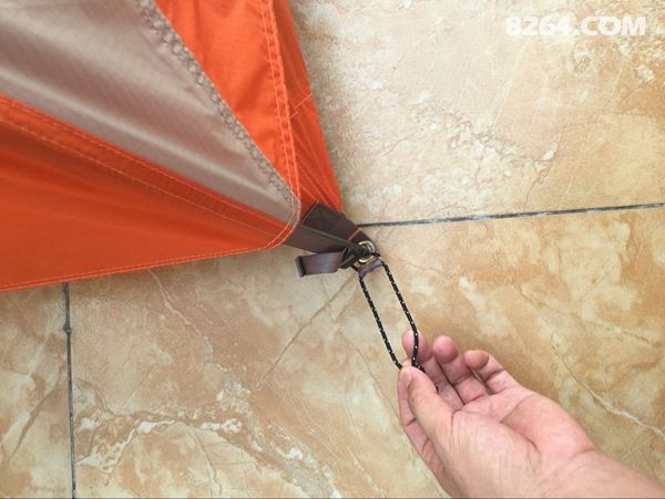 海淘了Marmot Aura 2帐篷,发现只有一根防风绳