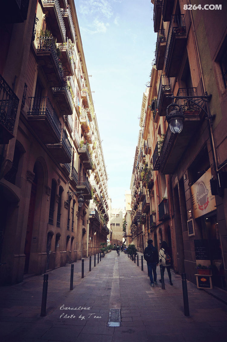 来自星星的高迪,恋上巴塞罗那