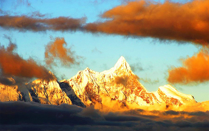 山水户外:暑假升级版:稻城亚丁、 最美318,一路