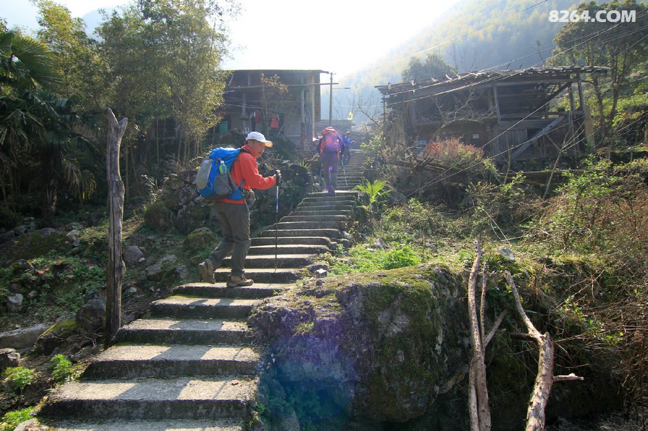 浙江免费的爬山景区 031459cqeo48ouofiiufds.jpg!t3w825h0