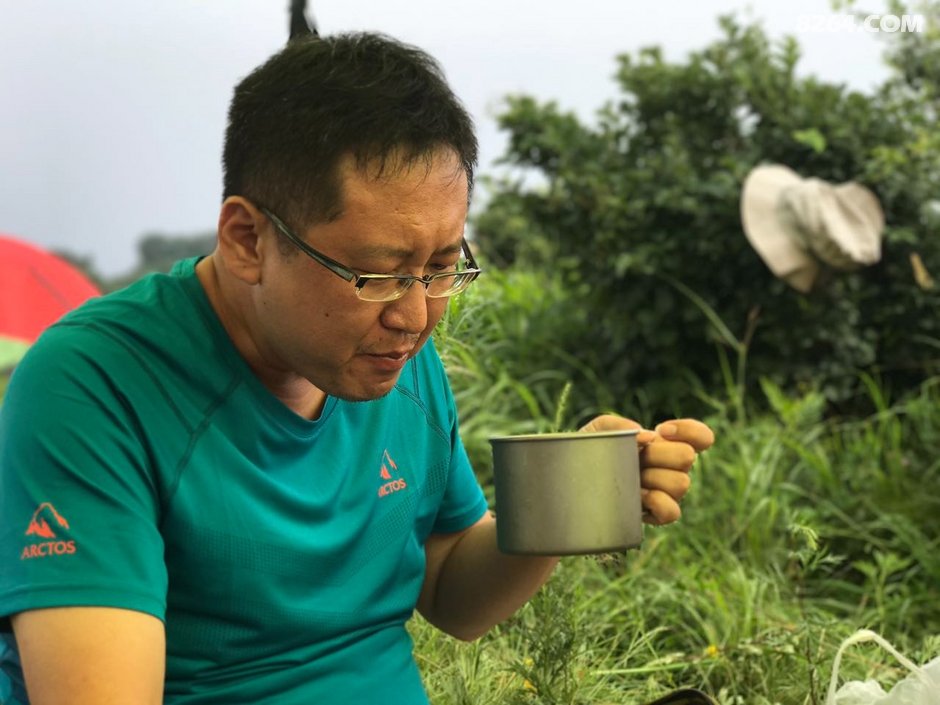 硬汉连魅力记录-舌尖上的户外第一季