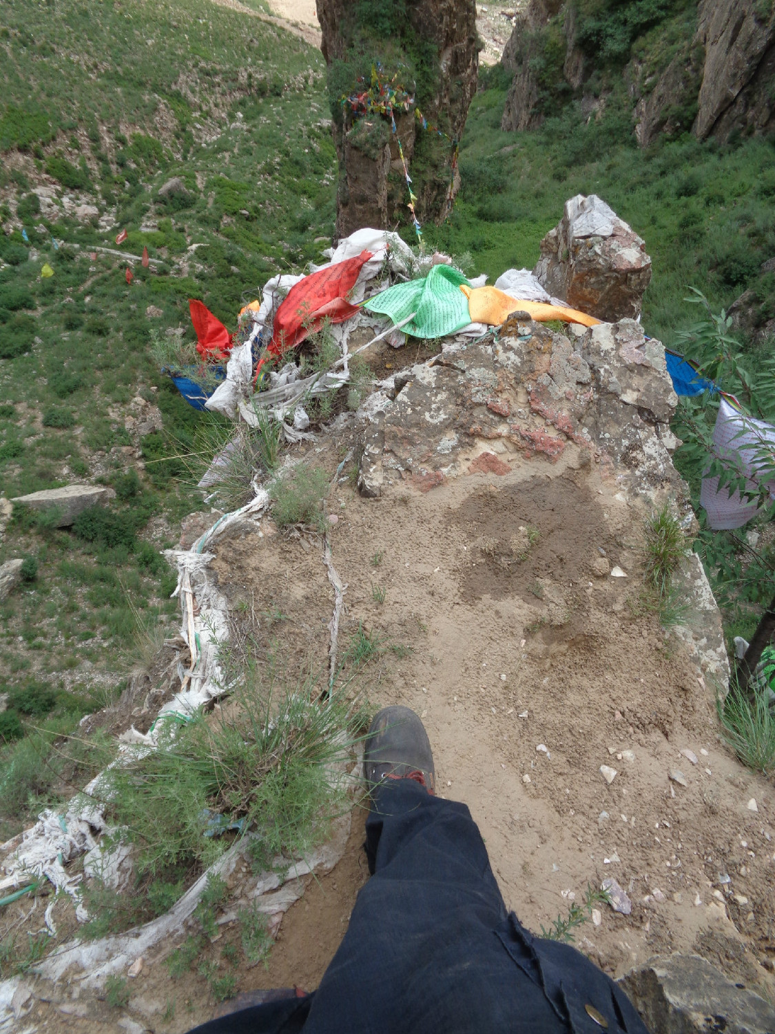 朝台之和尚坐化洞(罗汉洞)、吉祥狮子洞、无垢佛光洞 - 五台山游记攻略 - 8264.com