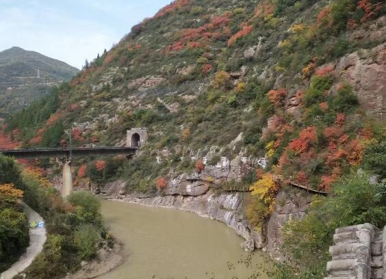贵州这个苗岭上的偏远小县不仅是喀斯特的博物馆还是民族文化艺术之乡