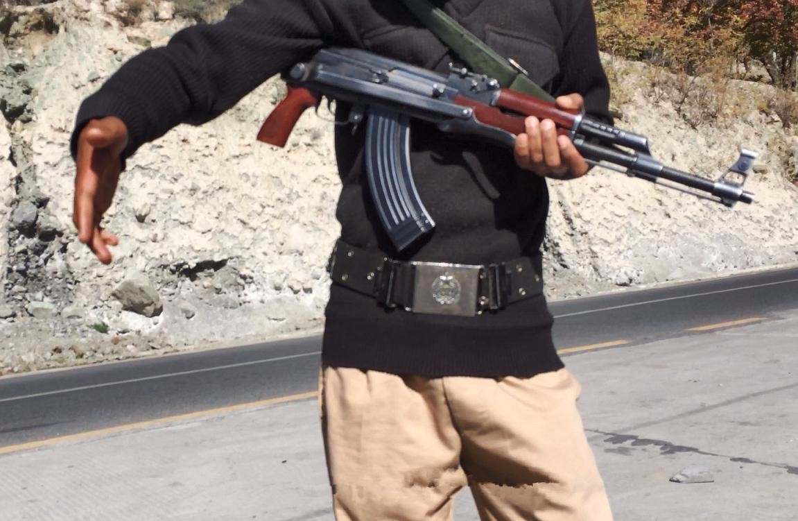 一个人西行2万里直捣中东!不是不怕死,只是不