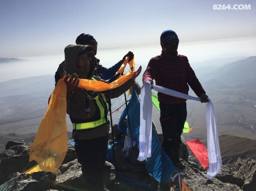 贵德拉脊山游牧记--既北南穿越(北侧登顶南川下
