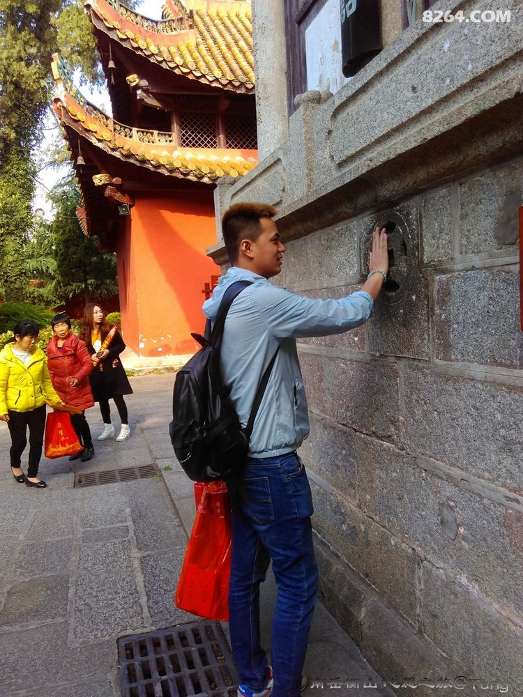 南岳衡山烧香拜佛许愿很灵验大庙还愿磕头注意