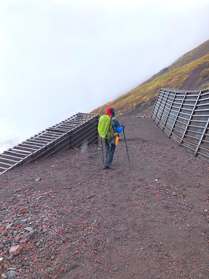 富士山下雪了,突然就决定去看看