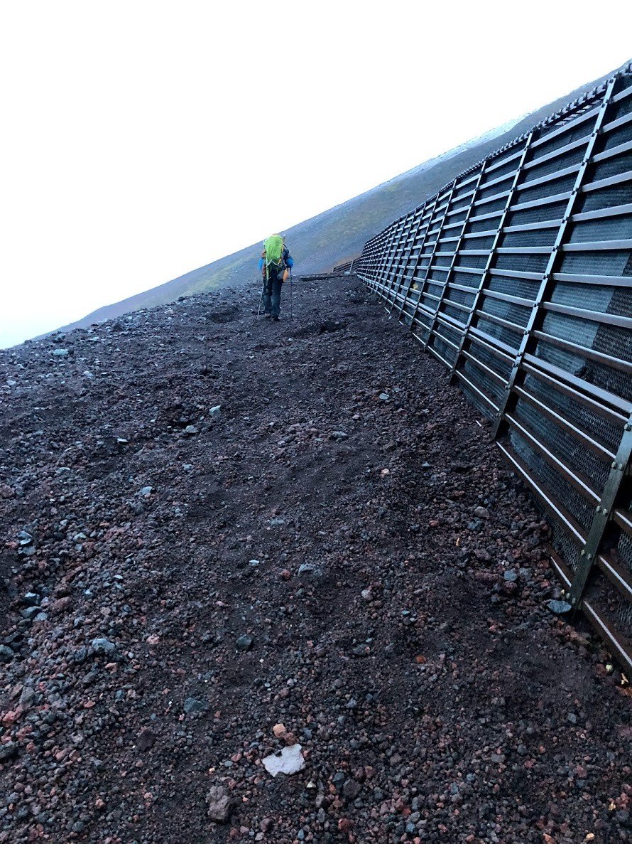 富士山下雪了,突然就决定去看看