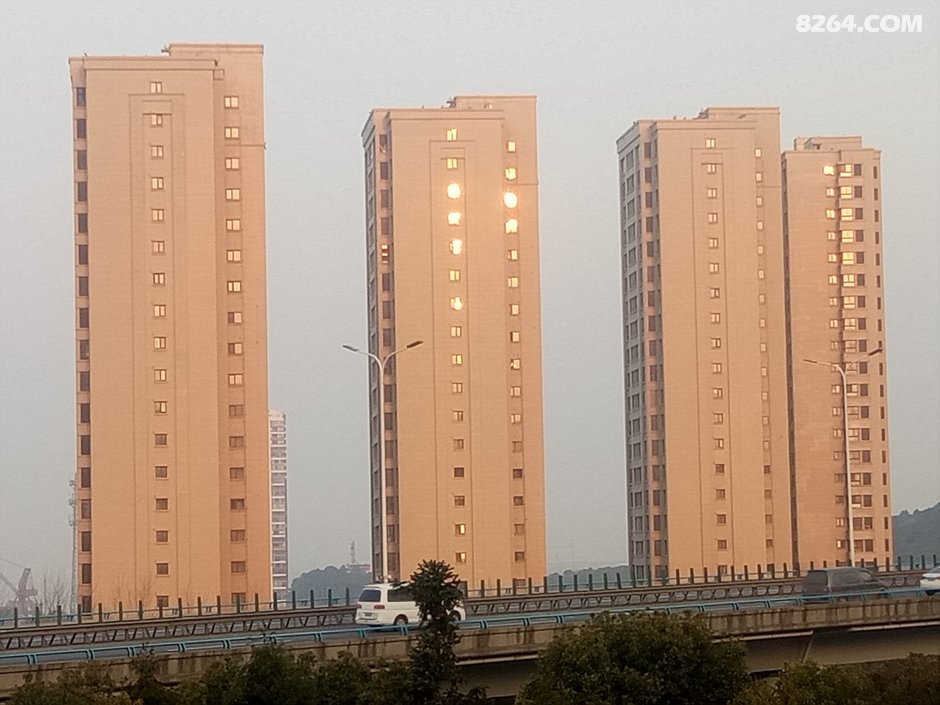 江阴人均gdp上海_上海香港人均gdp对比(2)