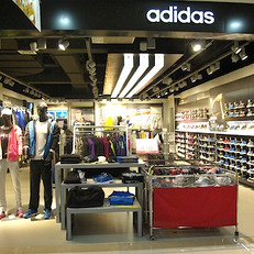 衣之典专卖店