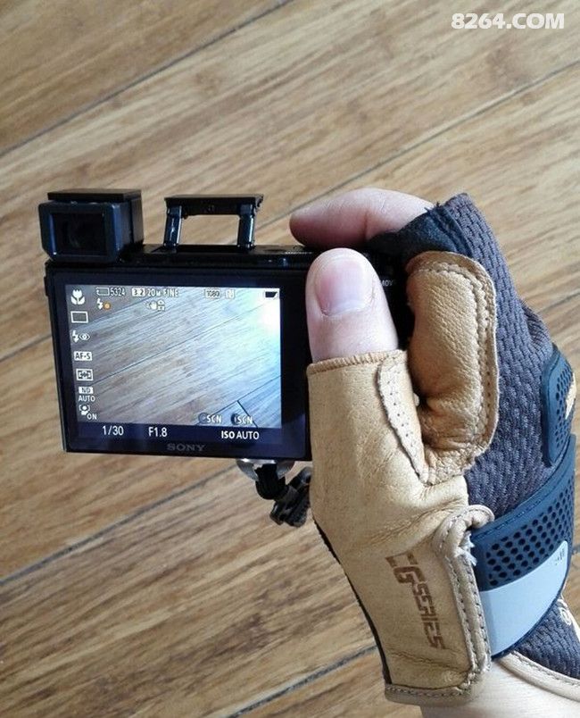 Mechanix 美国技师 CG创作者Framer露三指手