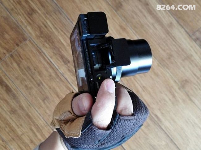 Mechanix 美国技师 CG创作者Framer露三指手