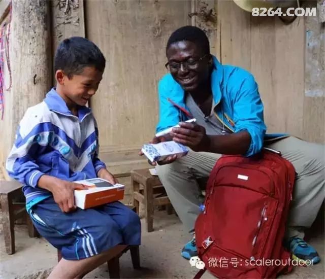 7月18日CCTV-4 一起看老外与思凯乐的第一次