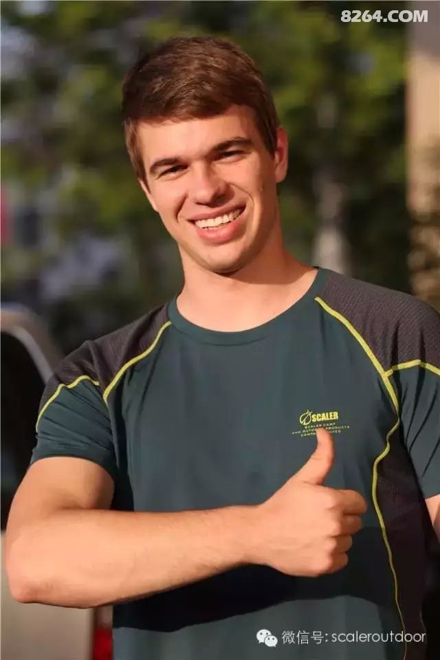 7月18日CCTV-4 一起看老外与思凯乐的第一次