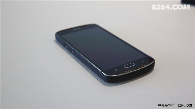 AGM X1三防手机 大容量电池带来更持久的户外