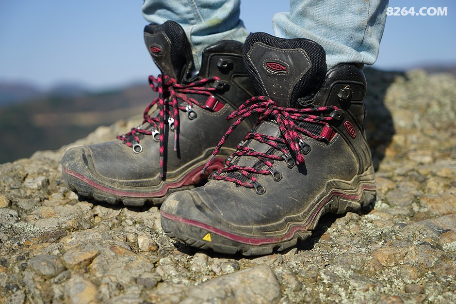 Keen liberty ridge hiking on sale boots