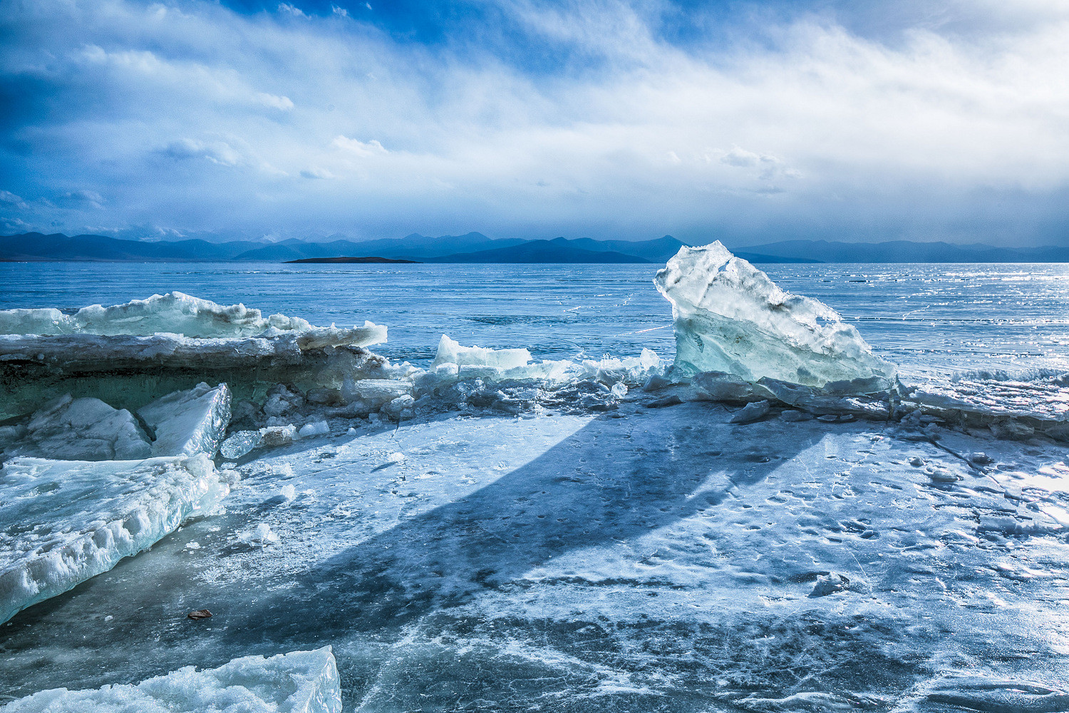 普莫雍措的蓝冰只存在于心里