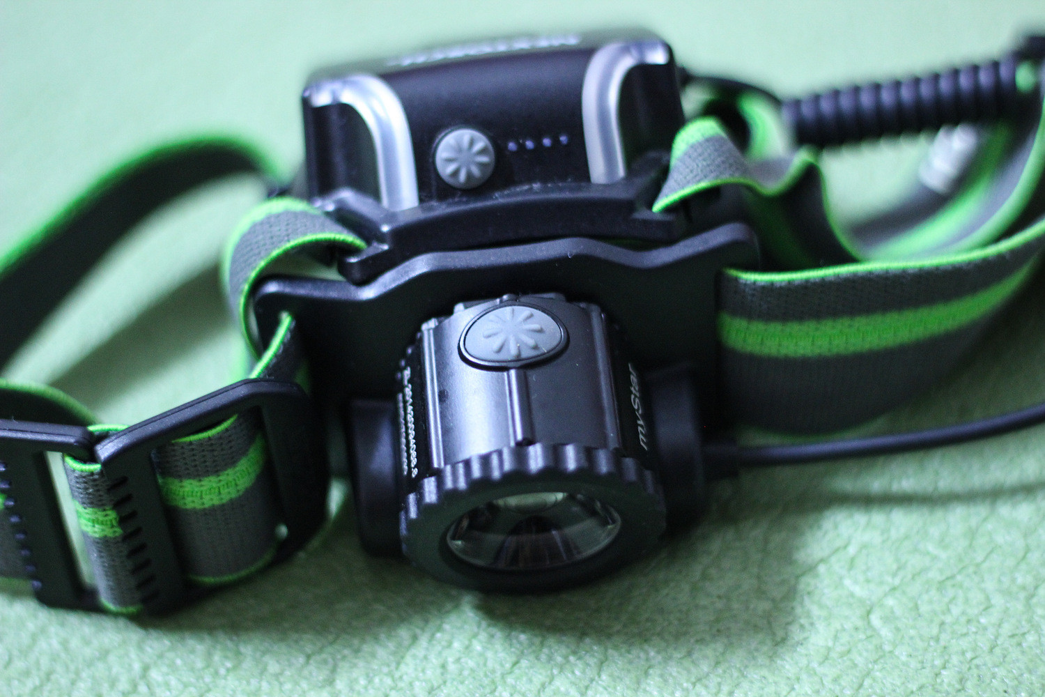 纳丽德红点奖头灯mystar测评